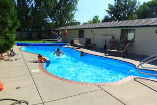 Sunrise Motor Inn - Cody - 2