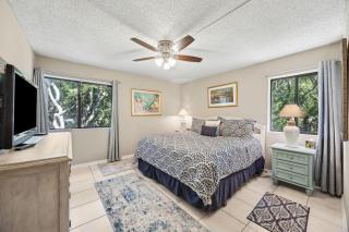 Pool View Beachwood Condo - 7