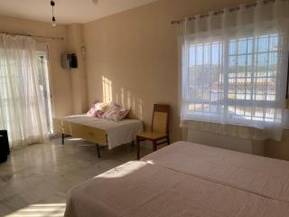 Cortijo villa with a pool and golf - 8