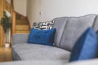 Elegant 1BDR Flat with Private Patio - 2