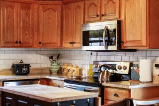 Canyon Lake Haven Cabin Hot Tub Yard Bbq Fire Pit - 7