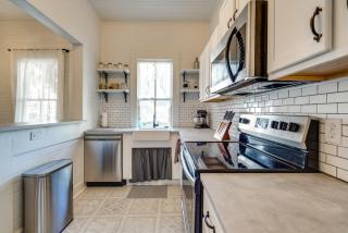 Charming 100-Year-Old Home Less Than 1 Mi to Downtown - 9