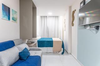 Studio w/ rooftop pool near the beach - 0