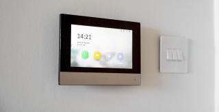 Stylish Retreat with City Views & Central Location - 6