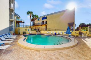 Continental Condo 410 - 8