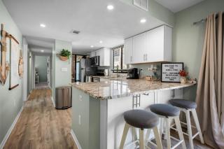 Sunburst Haven – Dock, Pool & Gulf Sands - 3