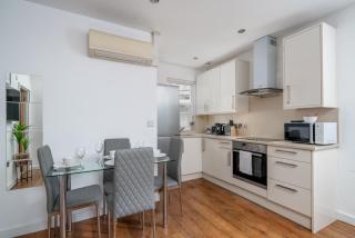 Skyvillion - Lovely 2-Bed Central London Apartment - 3