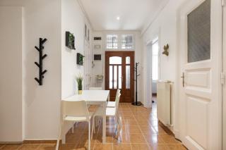 Simply Amazing 3BR AP Keleti Railway St - 3