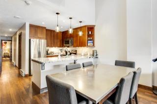 The Seasons at Avon 518 - 3