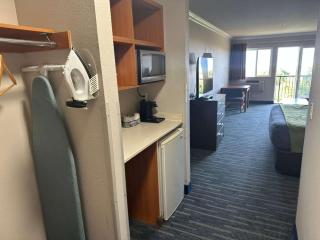 Coratel Inn and Suites By Jasper Ocean Shores - 4