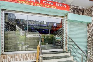SPOT ON Hotel Aman Restaurant And Sweets - 2