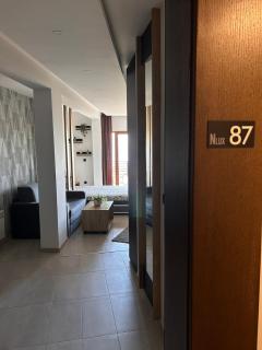 Milmari Bonita Nlux87 - 2