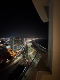 Frente a Playa Brava, Cerca Cavancha, WiFi - 2