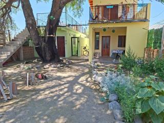 El Algarrobo: Good, Beautiful, and Affordable. - 1