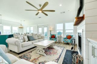 Absolutely Stunning Oceanfront - Inside & Out - 6