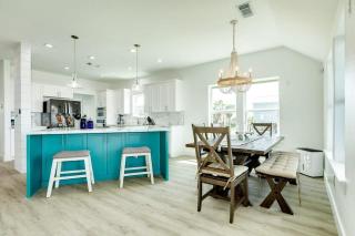 Osprey Watch - Stunning Oceanfront Inside & Out! - 4
