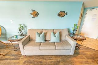 Spacious City View - Close to Boardwalk, Location! - 8