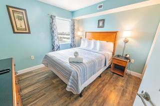 Spacious City View - Close to Boardwalk, Location! - 7