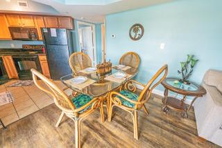 Spacious City View - Close to Boardwalk, Location! - 2