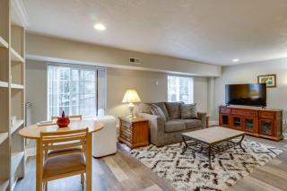 Work and Play! Apt 3 Mi to Dtwn and Salem Hospital - 3