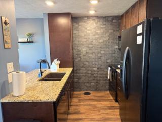 Lake View - Near Silver Dollar City - Stairs Required - Free Activity Tickets Included - TH6-2 - 2