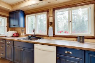 Peaceful Nature Escape on Little Portage Lake! - 4