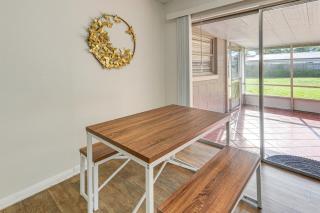 Gateway to Orlando Theme Parks! Home with Large Yard - 4