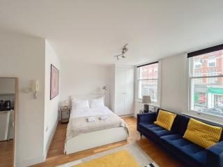 Stylish Camden Apartment C7 - 3