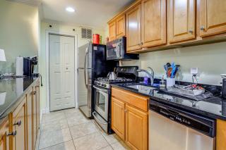 2 Mi to National Mall Quiet Apartment - 4