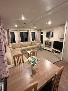 Tattershall Caravan- 28 The Pastures - 6