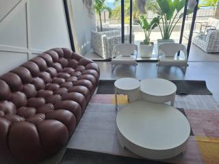 AM-F4 Luxurious Lodge - 2