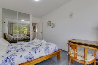 Apartamento Meia Praia - A008 - 1