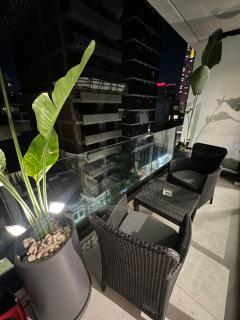 Foster Studio - Park 4 - 4