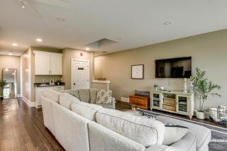 Luxurious Litfin Loft On Main Street in Akron - 5