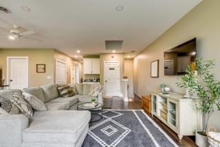 Luxurious Litfin Loft On Main Street in Akron - 4