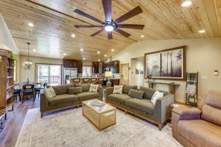 Big Bear Mtn Fun Family Cabin with Game Room - 4
