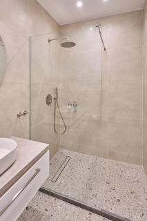 Penthouse in the heart of Athens - 3