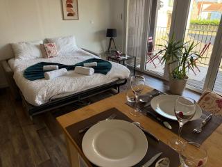 Studio lumineux avec terrasse - 5