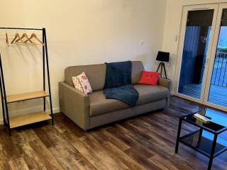 Studio lumineux avec terrasse - 2