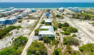 Whitesands Beach House - 5