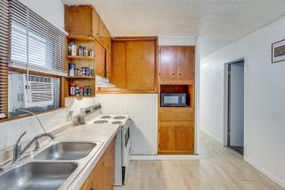 1 Mi to Downtown Bismarck! Residential Duplex - 9