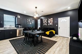 Luxury 5BR Designer Stay and Stylish NOLA Getaway - 5