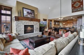 Silver Star #18 - 4 Bed Cottage w Spa - 0