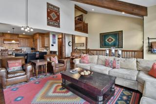 Silver Star #18 - 4 Bed Cottage w Spa - 3