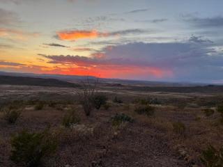 Cabin at the Hill, Close to Big Bend National Park and Terlingua Ghost Town - 6