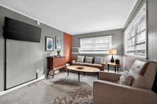 Happy Days at Two Oaks 4BD Home Minutes From Beautiful Lake Hollingsworth - 1