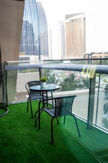 Full Burj Khalifa Views at Burj Vista - 8