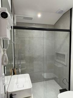 Apartment 402 withoeft - 8