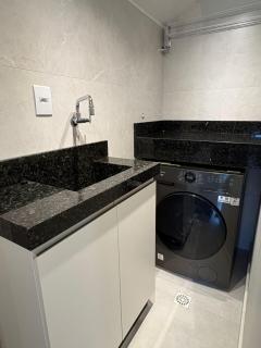 Apartment 402 withoeft - 2