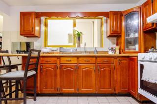 Casa Santa Anita, grande y céntrica - 7